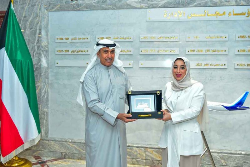 وزيرة السياحة تبحث سبل تعزيز التعاون والتنسيق المشترك مع الخطوط الجوية الكويتية 