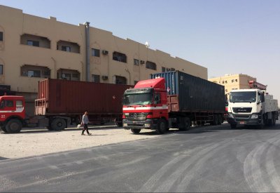 سواق شاحنات على “شارع البا”.. مستهترون