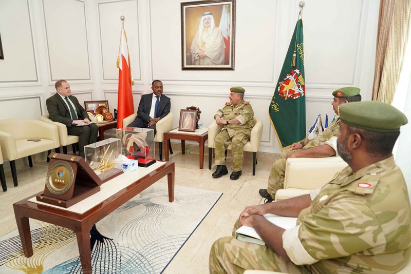 مدير أركان الحرس الوطني يستقبل الملحق العسكري بسفارة الولايات المتحدة الأمريكية لدى المملكة