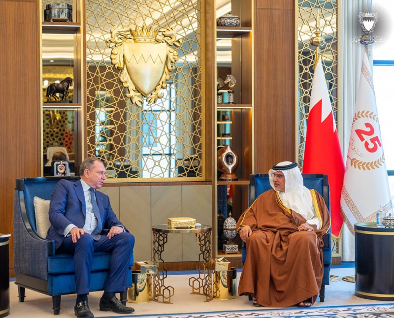 سمو ولي العهد رئيس مجلس الوزراء يستقبل سفير الجمهورية الإيطالية لدى مملكة البحرين