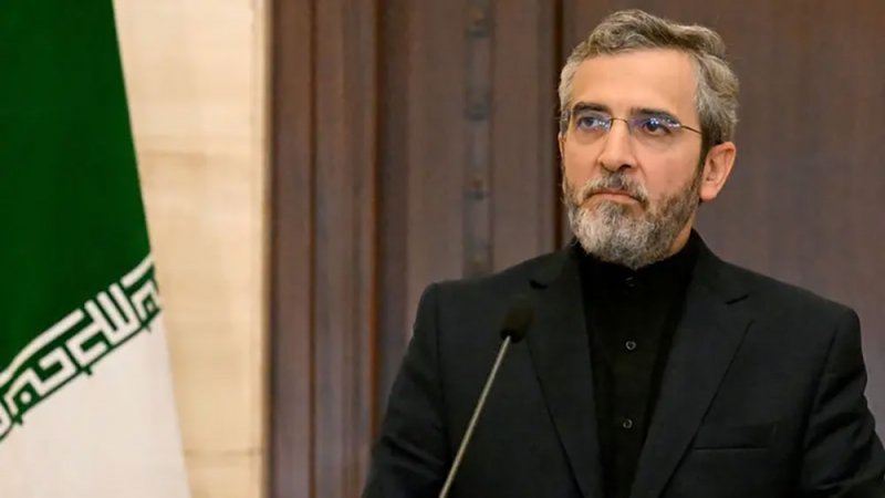 إيران تكرر: لدينا الحق في "رد مناسب ورادع" على إسرائيل