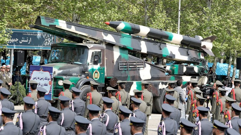 إيران تجري تدريبات عسكرية في شمال البلاد