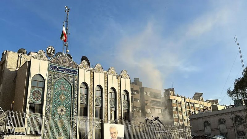 وفاة مستشار عسكري إيراني متأثرا بجروح أصيب بها في سوريا
