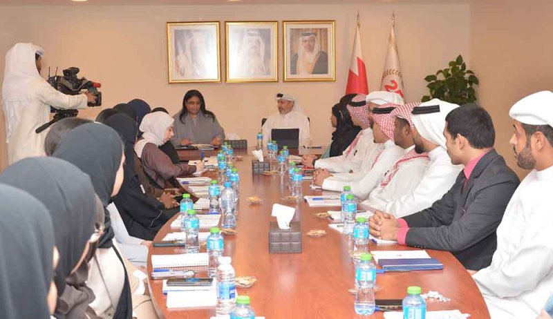 رئيس جهاز الخدمة المدنية يستقبل منتسبي الدفعة السادسة من برنامج "هايبو يوث"