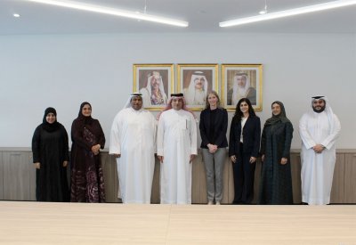 الرئيس التنفيذي لهيئة الفضاء يجتمع بالقائم بأعمال نائب رئيس بعثة الولايات المتحدة الأمريكية في البحرين