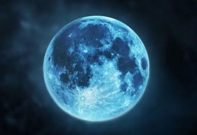 مصر على موعد مع القمر "الخائن" غدا.. تعرف على التفاصيل