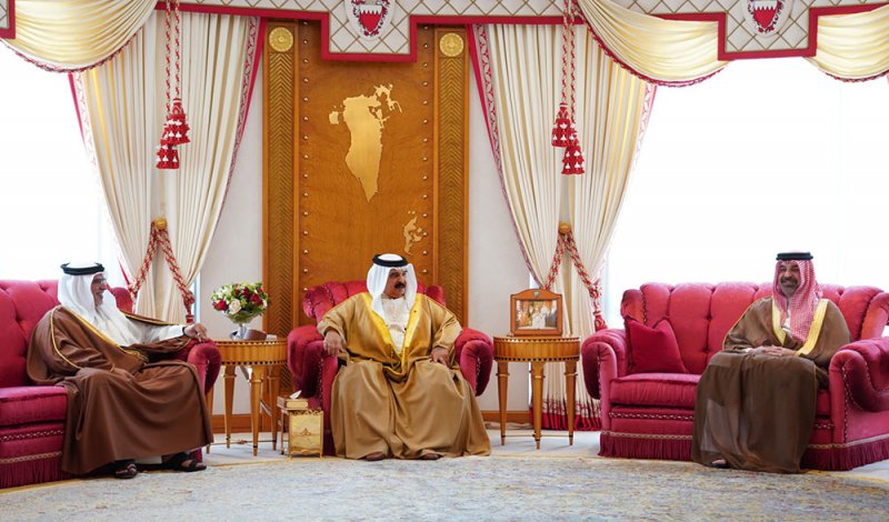 جلالة الملك المعظم يستقبل سمو ولي العهد رئيس مجلس الوزراء ويشيد بدور سموه في مواصلة خطط وبرامج التنمية