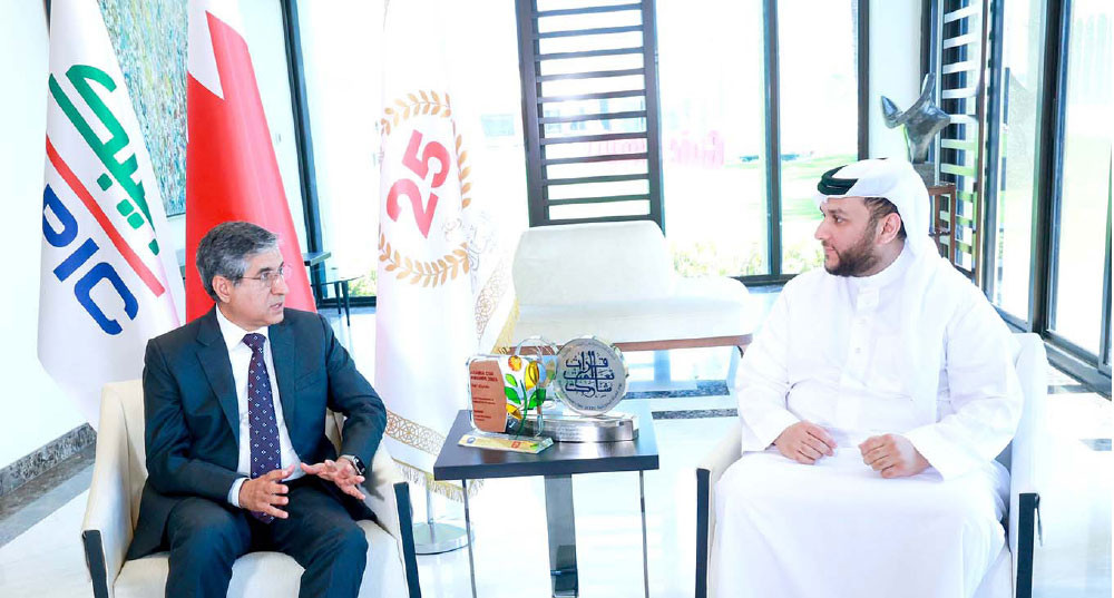 فاضل الأنصاري متحدثا لـ “البلاد”