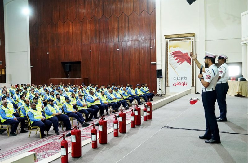 لنشر الوعي المروري وتوفير السلامة للطلبة .. الإدارة العامة للمرور تنظم دورات تدريبية لحراس المدارس