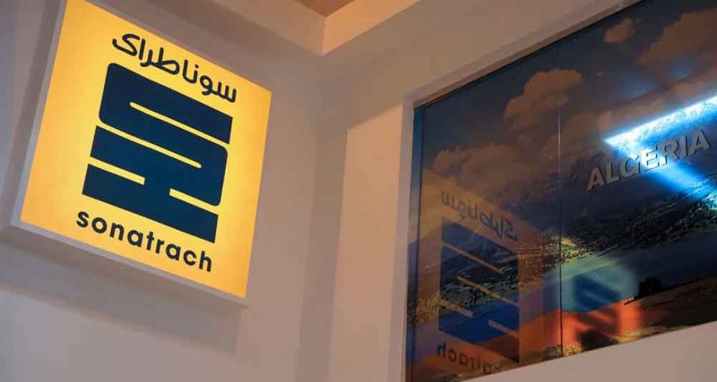 سوناطراك الجزائرية تبدأ شحن أول دفعة من الوقود إلى لبنان