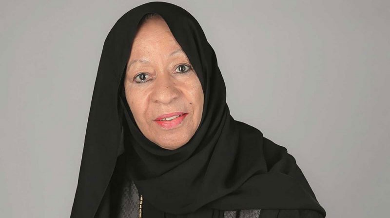 الفنانة الإماراتية الكبيرة رزيقة طارش بالعناية المركزة