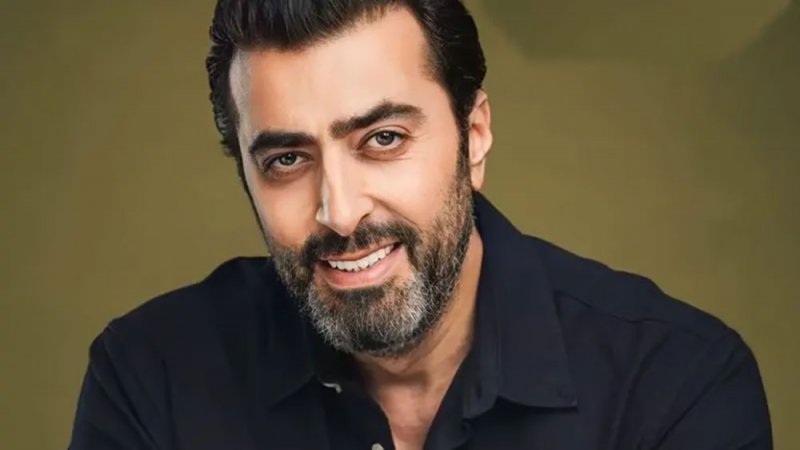 "لاجئ بخيمة وبخلّف 16 ولدا".. باسم ياخور يخشى من تصريحه