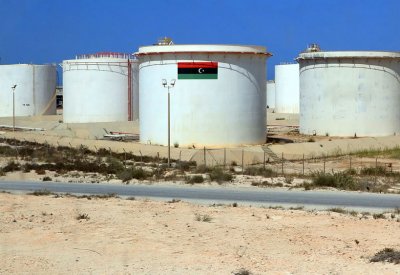 حكومة البرلمان الليبي تعلن إغلاق جميع حقول النفط