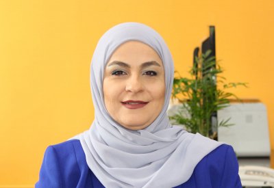 الوكيل المساعد لتطوير سياسات التعليم تشارك كخبير في تقييم التجارب التعليمية