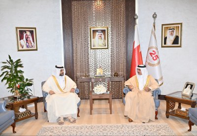 وزير الداخلية يستقبل رئيس البعثة الدبلوماسية للمملكة لدى قطر بمناسبة تعيينه