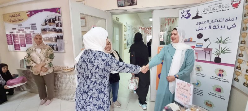 عودة الكادر التعليمي للمدارس الحكومية اليوم والطلبة الأربعاء