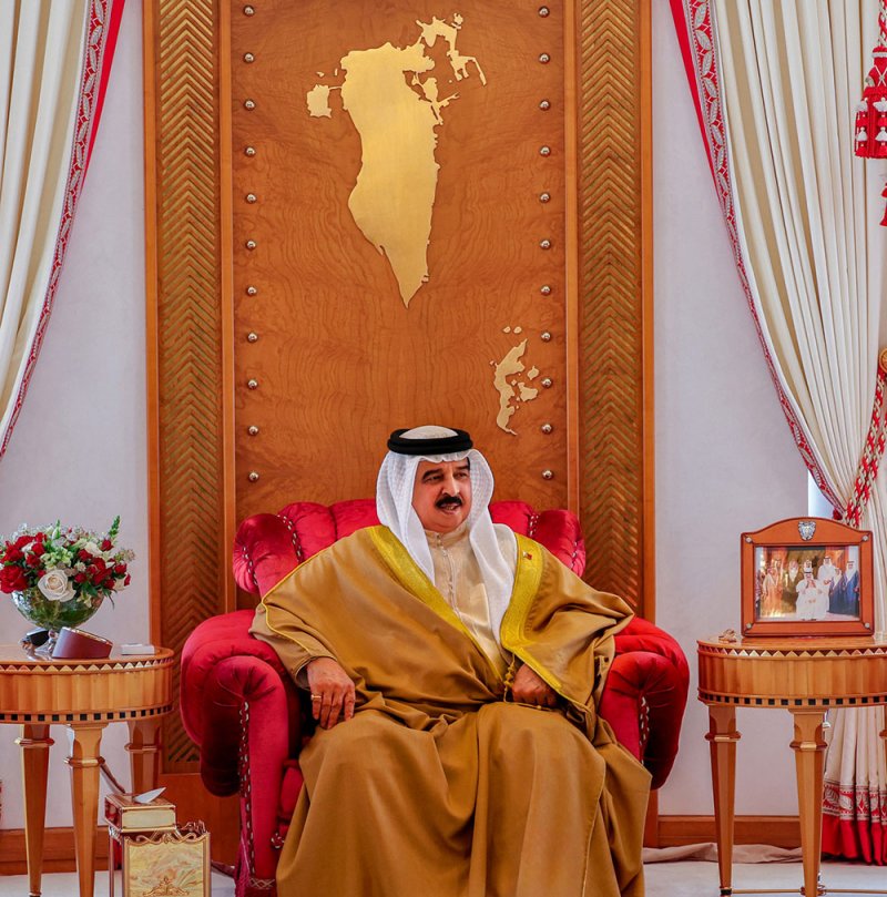جلالة الملك المعظم يستقبل عددا من كبار المسؤولين ويستعرض الجهود المبذولة لدفع عجلة التنمية الشاملة في البلاد