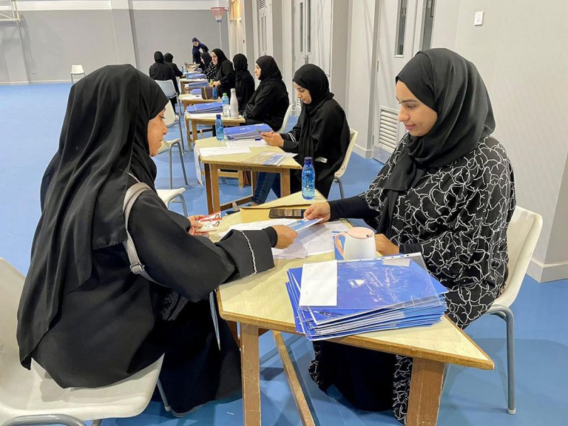 معلمون: الطابور الصباحي بالصفوف في بعض المدارس