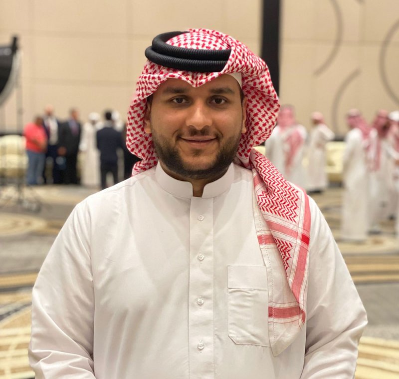 "البلاد" توفد الصحافي حذيفة إبراهيم إلى الإمارات