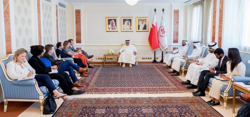 سعادة وزير الخارجية يستقبل وفدًا من الكونغرس الأمريكي