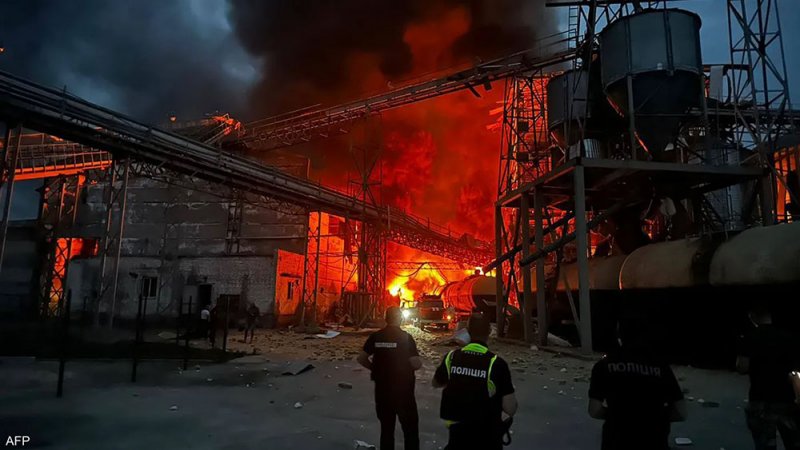 بايدن يدين قصف روسيا لمدينة أوكرانية ويتعهد بأنظمة دفاع جوي