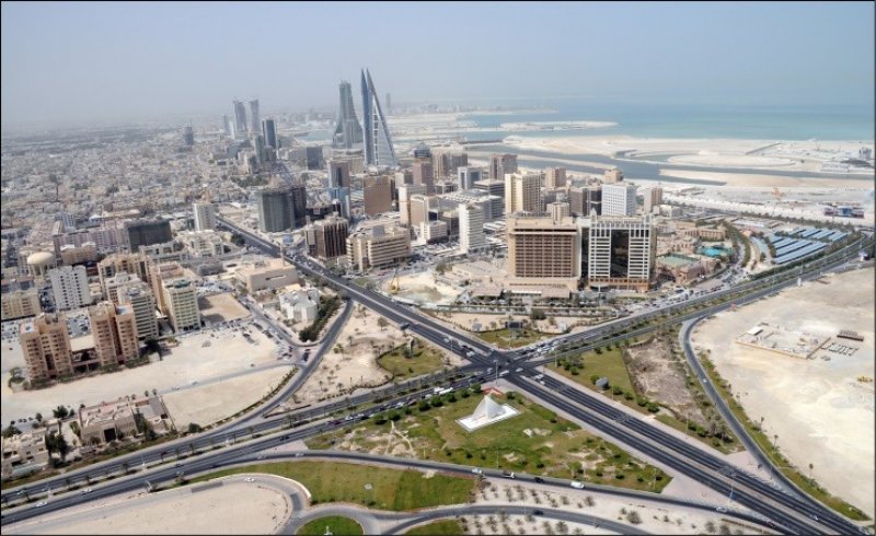الطقس: حار ورطب مع رياح متقلبة الاتجاه