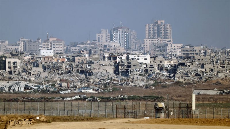 مسعفون: مقتل 12 فلسطينيا بغارات إسرائيلية على غزة