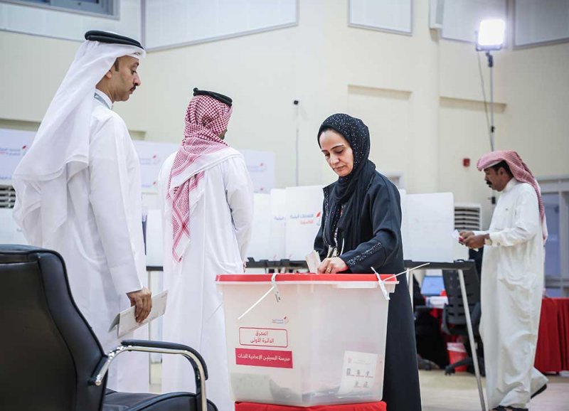 بالصور: توافد كبير للناخبين بالبسيتين