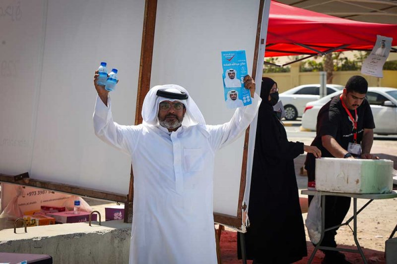 الماء والقهوة يتسيدون شارع البسيتين