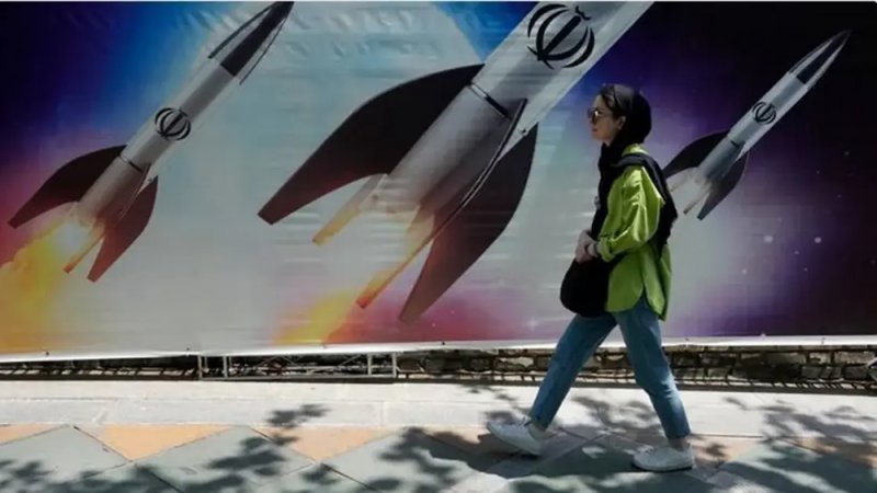 كييف: نقل إيران صواريخ لروسيا تهديد لأوروبا والشرق الأوسط