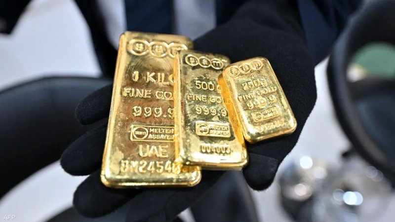 الذهب يتماسك قرب 2500 دولار قبل صدور بيانات التضخم