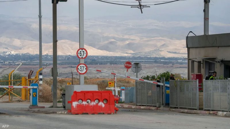 الأردن يعلن إغلاق جسر الملك حسين حتى إشعار آخر