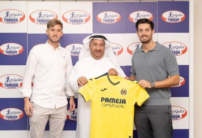 بن جلال يستقبل مدير أكاديمية نادي فياريال الإسباني لبحث التعاون الثنائي