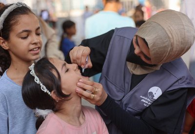 "الصحة العالمية": حملة التلقيح ضد شلل الأطفال تنتقل الى شمال غزة