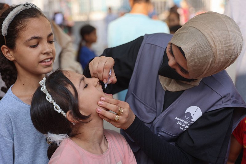 "الصحة العالمية": حملة التلقيح ضد شلل الأطفال تنتقل الى شمال غزة