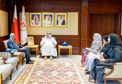 وزير الخارجية يستقبل المنسق المقيم لأنشطة الأمم المتحدة لدى مملكة البحرين