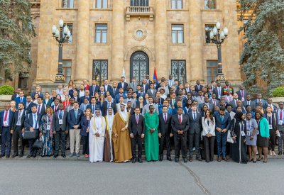 وفد الشعبة البرلمانية يتسعرض جهود البحرين وانجازاتها الدولية في مجال التعليم والتدريب خلال المؤتمر العالمي للبرلمانيين الشباب
