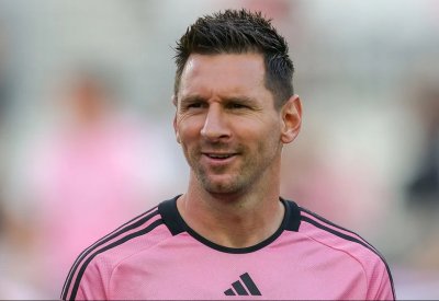 ميسي يعود إلى الملاعب بعد غياب شهرين بسبب الإصابة