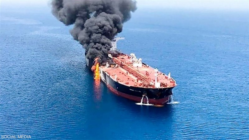 بدء عملية قطر السفينة "سونيون" المتوقفة قبالة اليمن