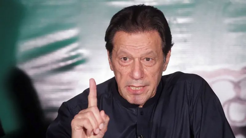 باكستان.. الإفراج عن 10 نواب من حزب رئيس الوزراء السابق عمران خان