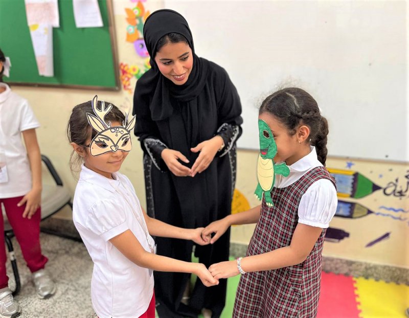 دروس المعلمة ذكريات محسن مشاهد مسرحية ممتعة
