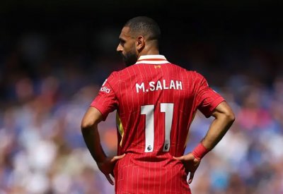لاعب ليفربول: "الغباء" سينهي قصة صلاح مع النادي