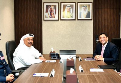 وكيل وزارة الداخلية يستقبل نائب السفير الأمريكي لدى مملكة البحرين