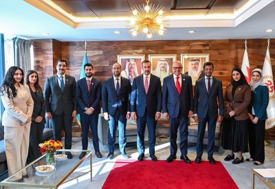 وزير الخارجية يلتقي الفريق الدبلوماسي المساند المشارك في أعمال الجمعية العامة للأمم المتحدة