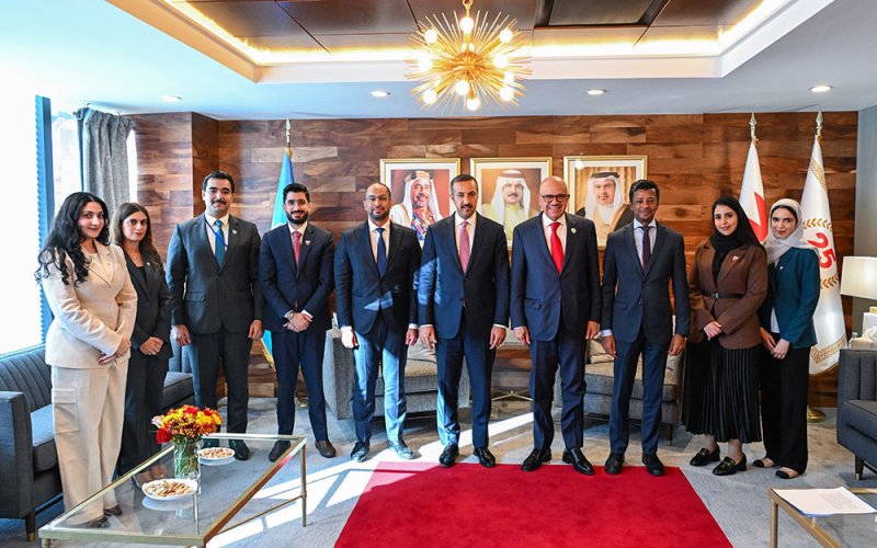 وزير الخارجية يلتقي الفريق الدبلوماسي المساند المشارك في أعمال الجمعية العامة للأمم المتحدة