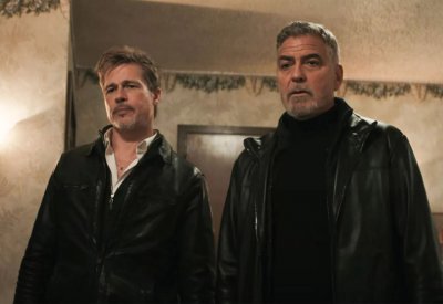 عرض فيلم جورج كلوني وبراد بيت Wolfs