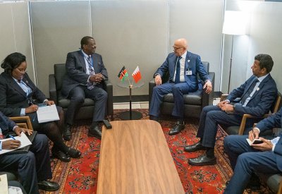 وزير الخارجية يجتمع مع رئيس الوزراء ووزير الخارجية وشؤون المغتربين بجمهورية كينيا