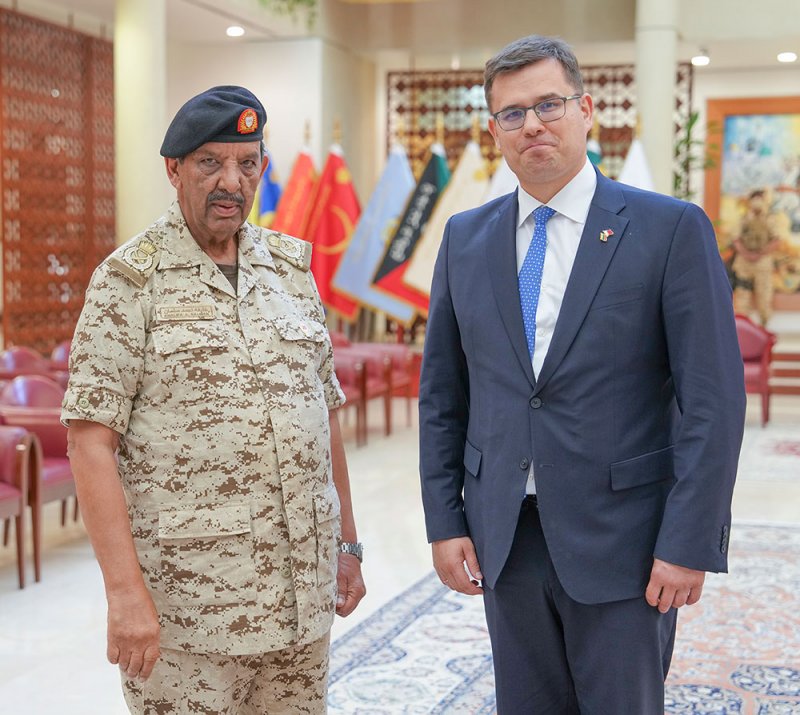 القائد العام لقوة دفاع البحرين يستقبل وزير الدفاع بجمهورية ليتوانيا