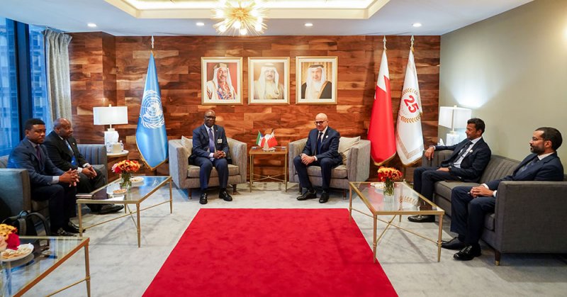 وزير الخارجية يجتمع مع وزير الشؤون الخارجية والتعاون الدولي في جمهورية غينيا الاستوائية