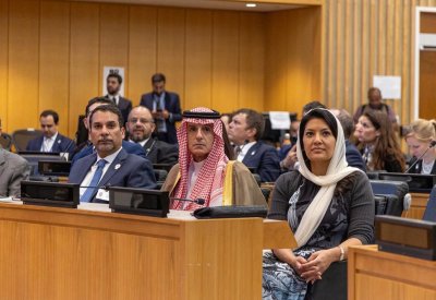 وزير النفط والبيئة يشارك في اجتماع “الطريق إلى الرياض”